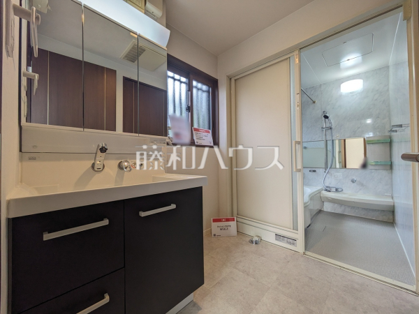 洗面室　【春日井市坂下町５丁目】