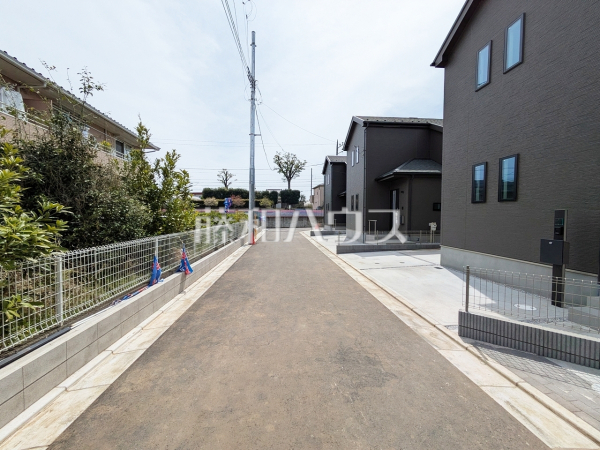 接道状況および現場風景　【東村山市恩多町３丁目】