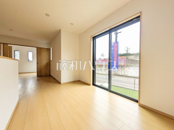 F号棟　リビング　【東村山市恩多町３丁目】