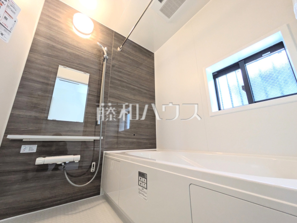 E号棟　浴室　【東村山市恩多町３丁目】