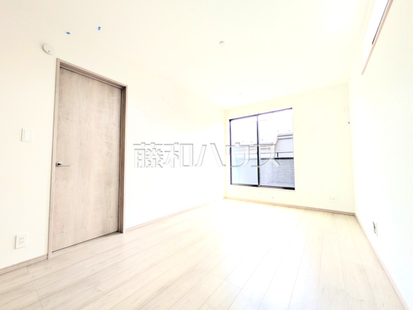 E号棟　居室　【東村山市恩多町３丁目】