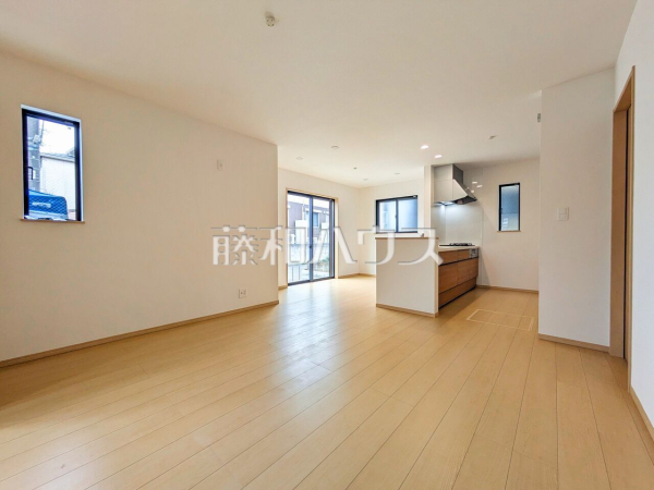 F号棟　リビング　【東村山市恩多町３丁目】