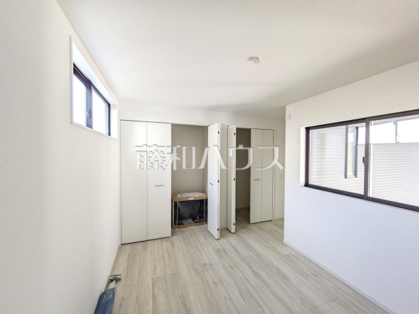2号棟　居室　【福岡市東区千早１丁目】