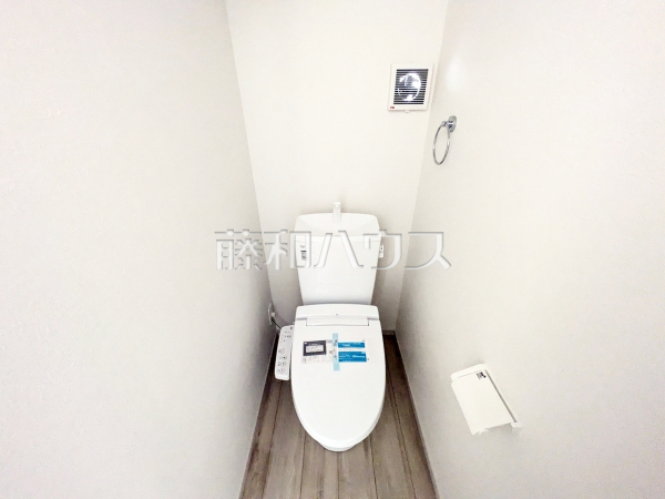 2号棟　トイレ　【福岡市東区千早１丁目】