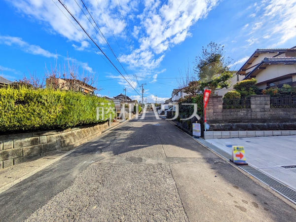 接道状況および現場風景　【春日井市石尾台２丁目】