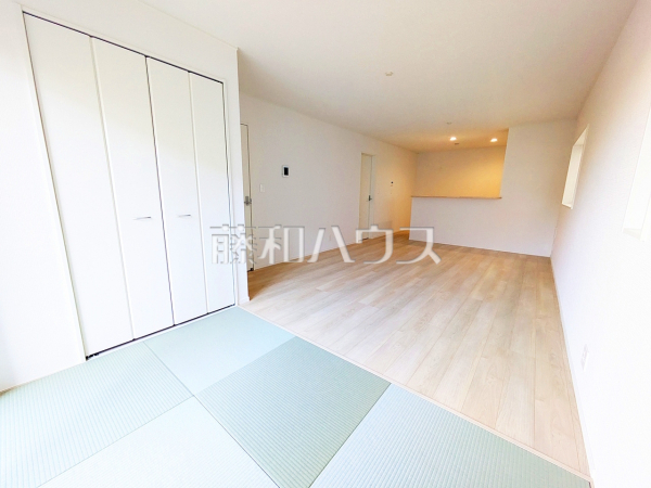 1号棟　リビング　【岩倉市曽野町宮前】