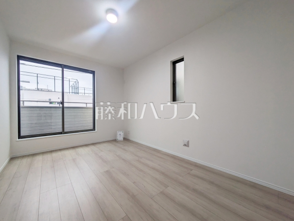 居室　【八王子市台町２丁目】