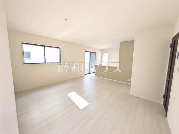 1号棟　リビング　【福岡市南区長住５丁目】