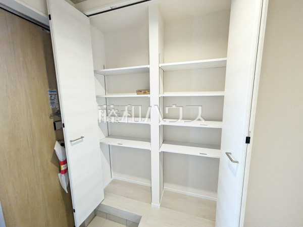 3号棟　収納　【福岡市南区長住５丁目】
