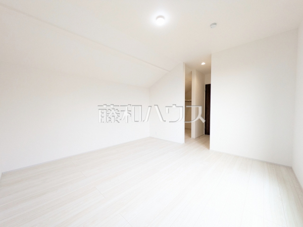 1号棟　居室　【昭島市大神町１丁目】部屋の雰囲気や広さ・眺望・間取りの使い勝手など、是非一度、ご自身の目で確かめてみてください。　