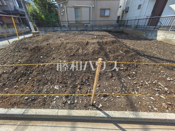 現地写真　【小平市花小金井２丁目】
周辺環境はもちろん、日当たりや設備仕様など、実際に行ってみないと分からないことも多くございます。営業担当がご案内いたしますので、お気軽にお問い合わせください。