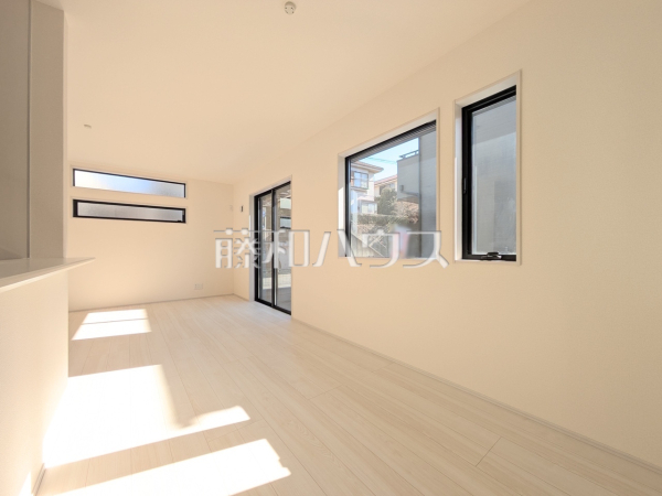 11号棟 リビング 【富士見市渡戸1丁目】 11号棟 リビング 【富士見市渡戸1丁目】