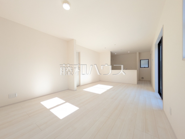 13号棟 リビング 【富士見市渡戸1丁目】 13号棟 リビング 【富士見市渡戸1丁目】