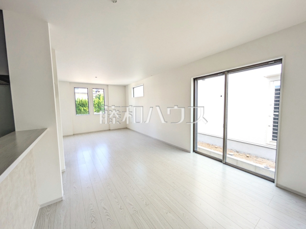 2号棟　リビング　【福岡市東区美和台４丁目】