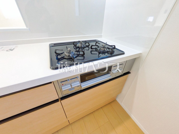 B号棟　キッチン　【新座市栗原１丁目】