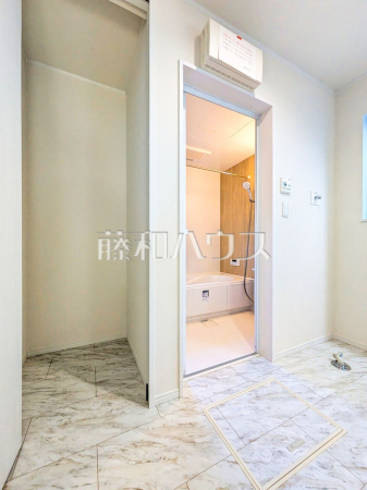 B号棟　洗面室　【新座市栗原１丁目】