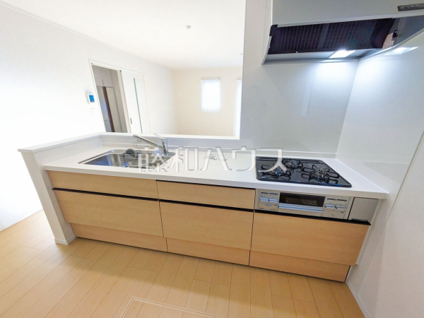 B号棟　キッチン　【新座市栗原１丁目】