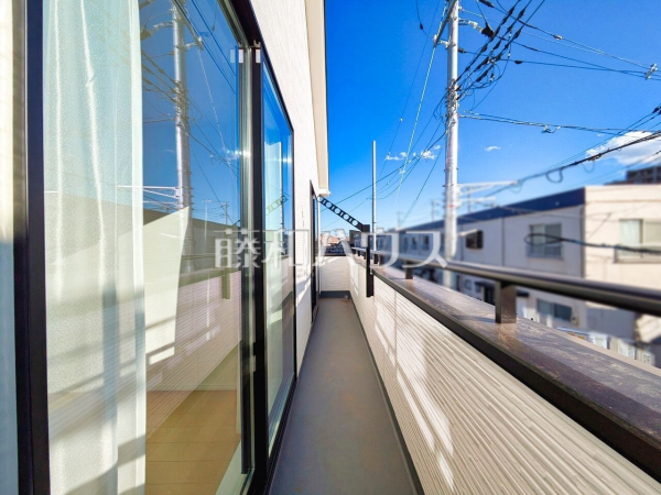 B号棟　バルコニー　【新座市栗原１丁目】