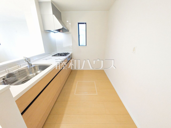 B号棟　キッチン　【新座市栗原１丁目】