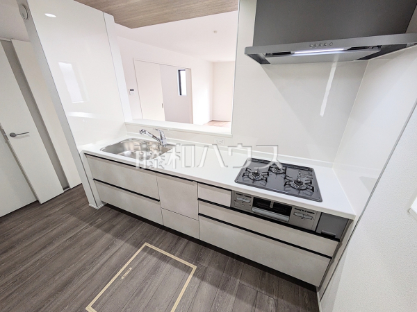 3号棟　キッチン　【北名古屋市中之郷八反】