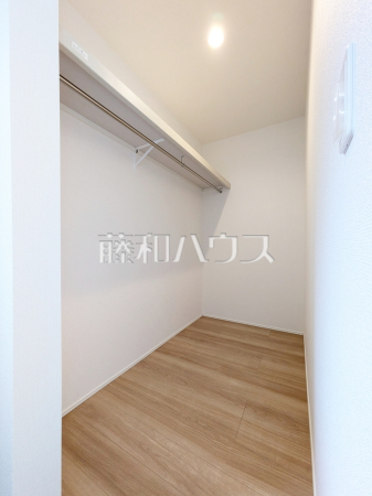 1号棟　ウォークインクローゼット　【富士見市山室２丁目】