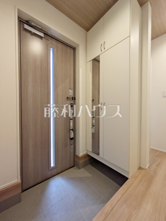 1号棟　玄関ホール　【富士見市山室２丁目】