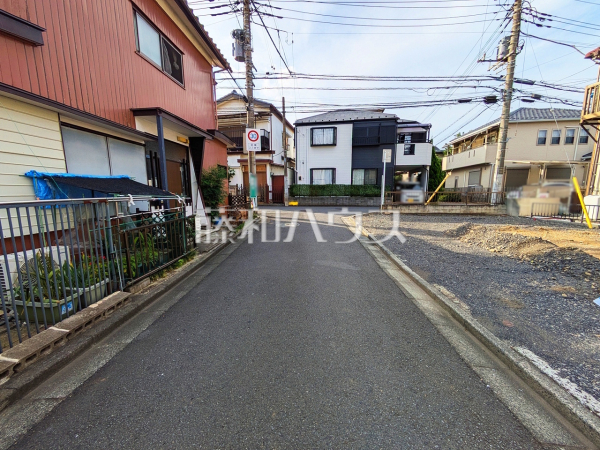 接道状況および現場風景　【ふじみ野市北野１丁目】周辺環境はもちろん、日当たりや設備仕様など、ご自身の目でお確かめください！