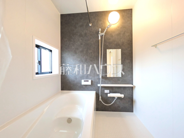 B号棟　浴室　【福岡市早良区飯倉２丁目】