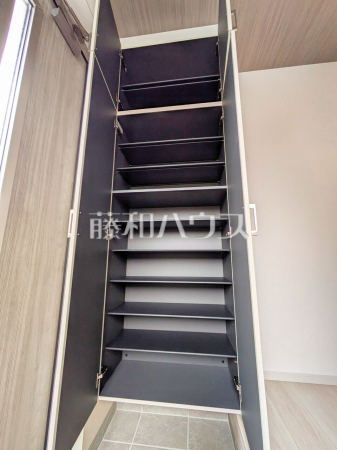 1号棟　収納　【所沢市小手指南２丁目】