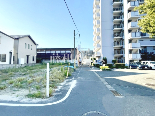 接道状況および現場風景　【福岡市西区愛宕１丁目】