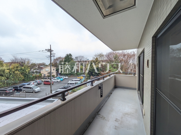 バルコニー　【フォレステージ石神井公園】