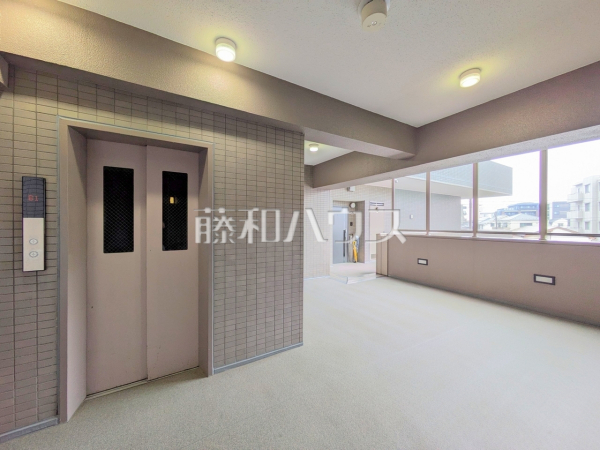 エレベーターホール　【フォレステージ石神井公園】