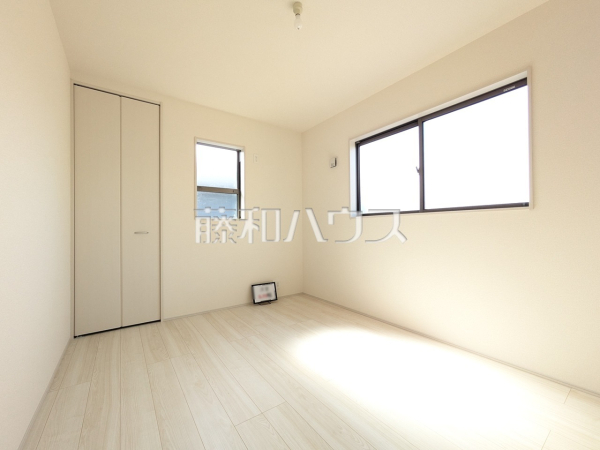 居室　【昭島市中神町２丁目】