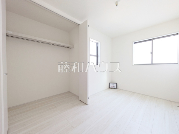 居室　【昭島市中神町２丁目】