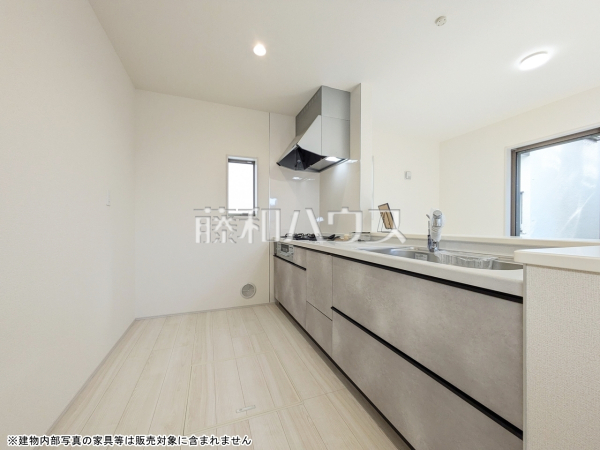 キッチン　【昭島市中神町２丁目】