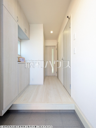 人感センサー付き玄関　【昭島市中神町２丁目】