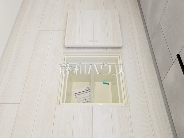 床下収納　【昭島市中神町２丁目】