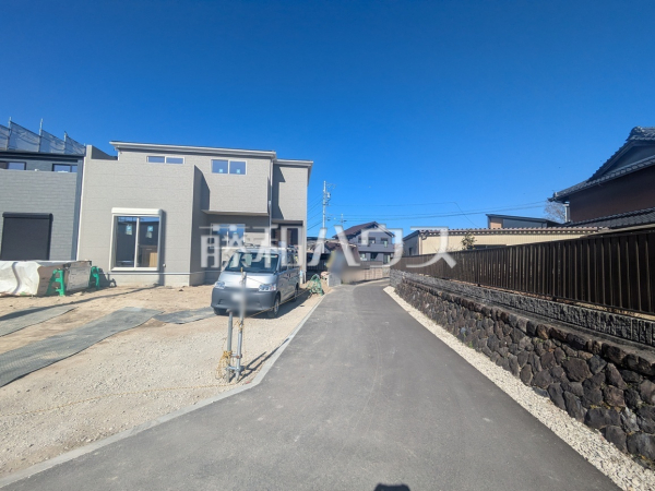 接道状況および現場風景　【春日井市下津町】