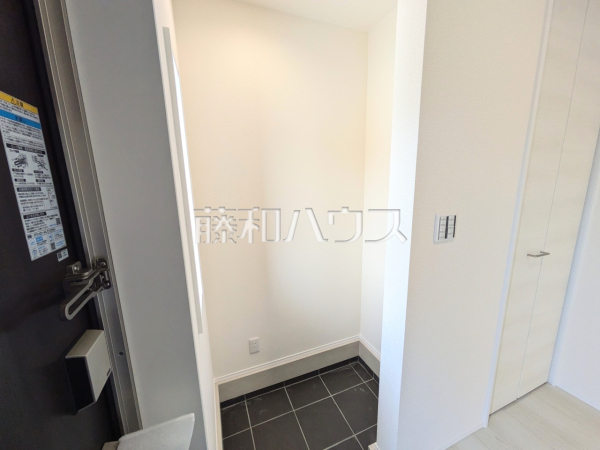 2号棟　ウォークインクローゼット　【春日井市下津町】