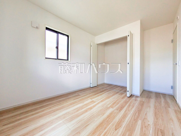 居室　【八王子市中野山王１丁目】