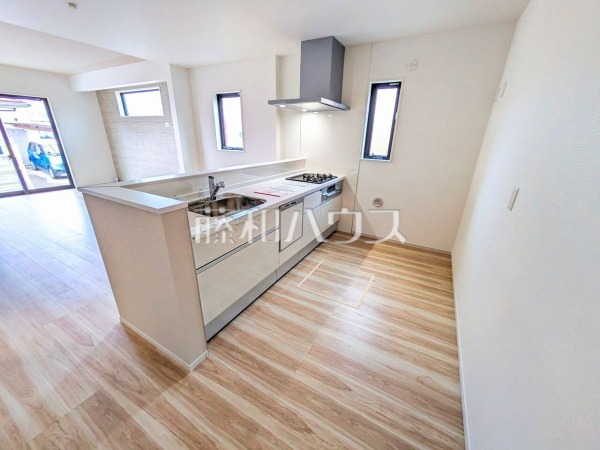 キッチン　【八王子市中野山王１丁目】