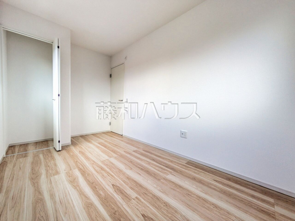 居室　【八王子市中野山王１丁目】