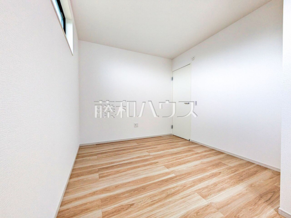 居室　【八王子市中野山王１丁目】