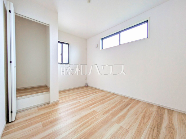 居室　【八王子市中野山王１丁目】