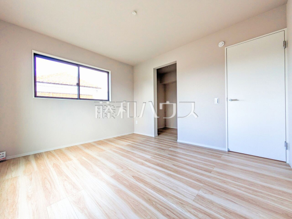 居室　【八王子市中野山王１丁目】