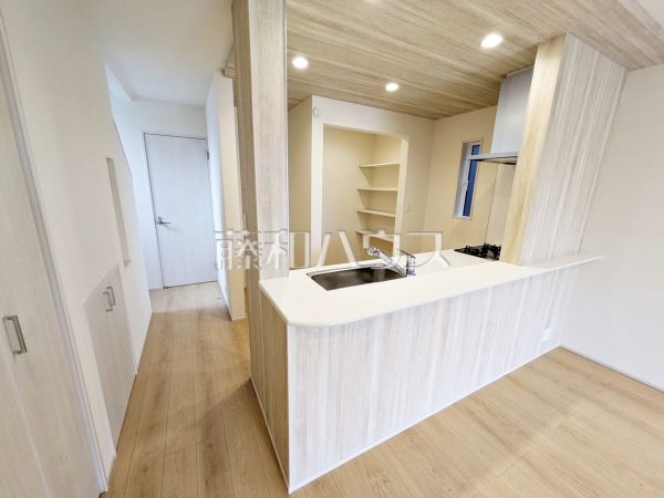 1号棟　キッチン　【府中市小柳町５丁目】