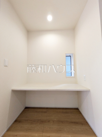 1号棟　カウンター　【府中市小柳町５丁目】