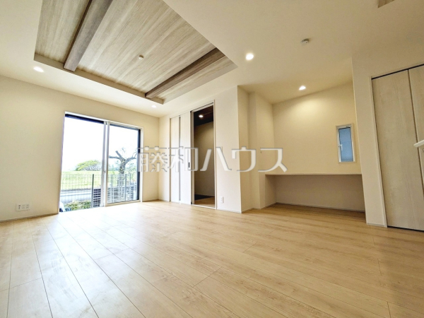 1号棟　リビング　【府中市小柳町５丁目】