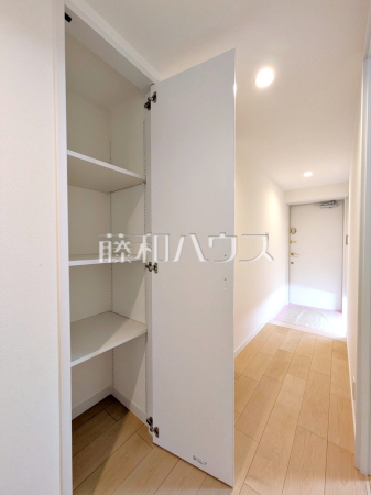 収納　【ライオンズガーデンひばりヶ丘第2】