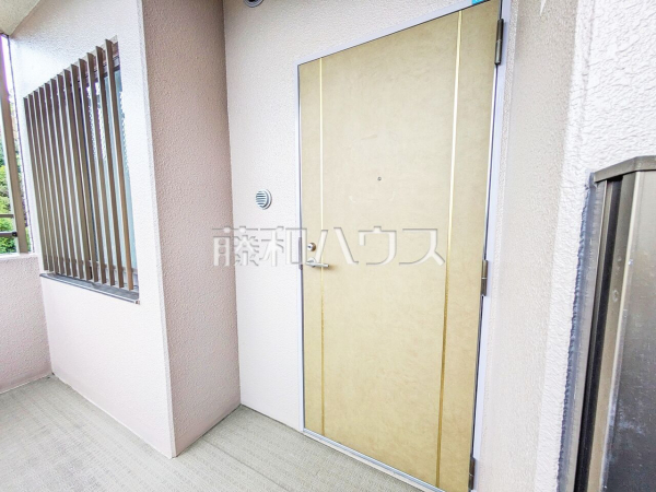 玄関 【グリーンコーポ多摩ニュータウン南大沢】 玄関 【グリーンコーポ多摩ニュータウン南大沢】